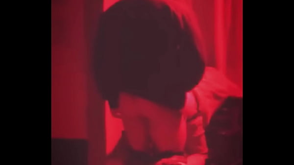 Follamos en la fiesta de despedida de solteros el novio me folla a pelo