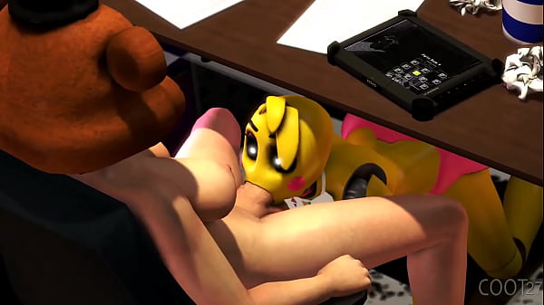 Toy Chica dándole una mamadaal Guardía
