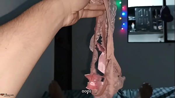 Mamada Caliente De La Cachonda De Mi Hermanastra Amanda Mientras Estamos Solos En Casa thumbnail