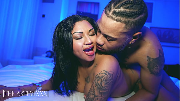 Big BoobHotwifeMaya Lynn takesArtemismonstercock bbc in hertight wet pussy