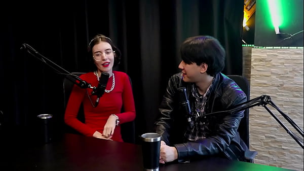 Gostava de ler hot e bdsm gravou com um novinho ficou chocada com o vazamento foi demitida por ser arrogante e a martina yastrixx & dixon watch sheer red 