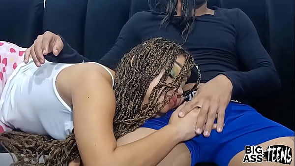 Mi bella hermanastra puta le gusta comome la follo soymejor que su novio cornudo Sexocon hermanastra