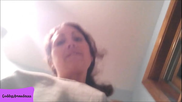 Come and enjoy watching while i&rsquo;m using the bathroom 