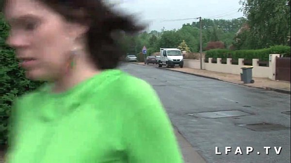 Petitesportive francaise biensodomisee profondement_avec l ejac buccale