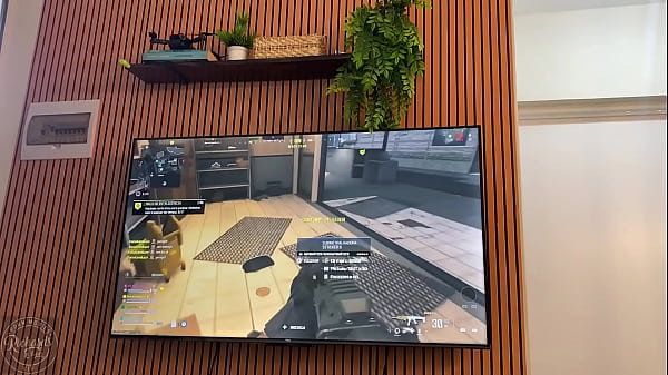 Meu ponto fraco sexo e v&iacute;deo game ser&aacute; que resistir a proposta da negra safada