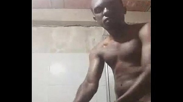 Leandro safado do periscope bate punheta e mostra kacet&atilde;o. 