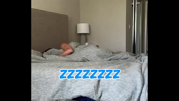 Nonton Earthquake Woke Me Up ! thumbnail