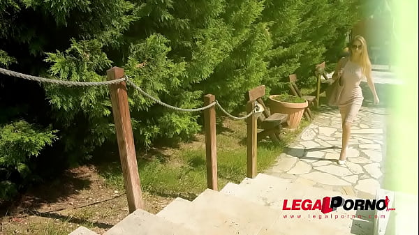 Nonton Petite Glamour Hottie Rebecca Volpetti Deep Throats & Fucks Monster Cock Gp449 thumbnail