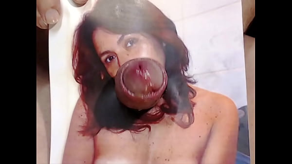 Play MP4 - Tribute for Carolina Virginia - Roxana tief in den Mund gefickt und das Gesicht mit Sperma getr&auml;nkt