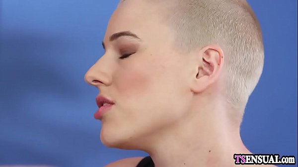 Play MP4 - Hot blonde shemales hard dick fucked a horny teens pussy