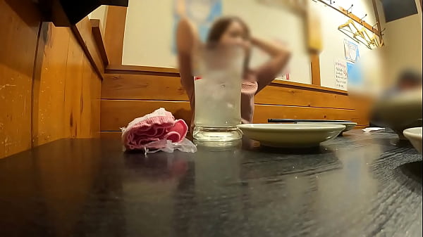 Play MP4 - やらせなし完全リアル【個人撮影】【隠し撮り】25歳　物静かで可愛い娘　夕飯の後　ホテル飲みで犯され　舌出して喘ぐ　毛マン　日本人　素人