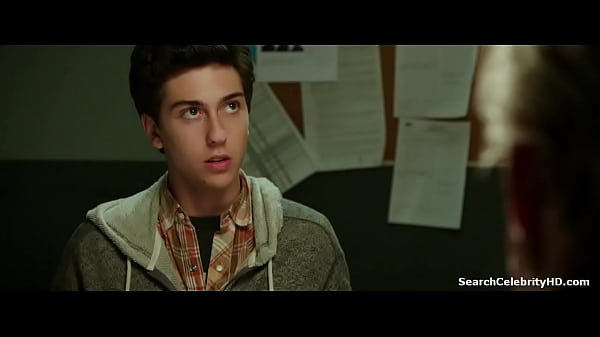 Heather Graham in Behaving_Badly 2014