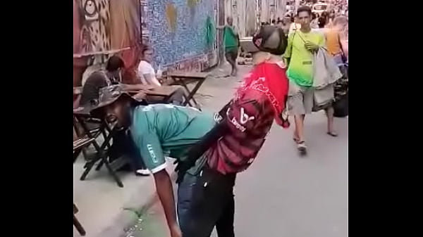 Palmeirense safado levando pica pelo torcedor do meng&atilde;o 