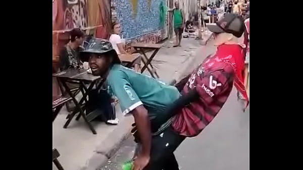 Palmeirense tomando no cu bem gostoso com pauzao do flamenguista safado