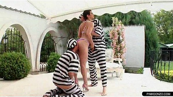 Nonton Brunette Girl Rammed Roughly From Behind thumbnail