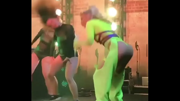 Nonton Super Raba Da Cantora Mais Deliciosa Do Mundo thumbnail