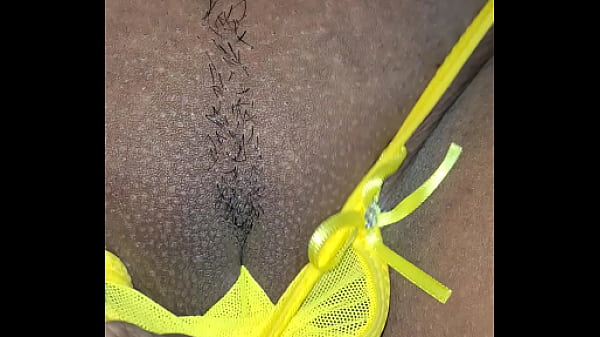 Adoro exibir minha esposa Ellie Sanches enquanto ela d 