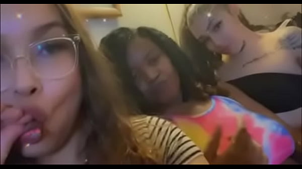 Play MP4 - Bfreakl06 and xxxmulatto came over