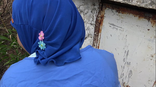 Play MP4 - hot algerian milf having outdoor sex with stepsons big cock