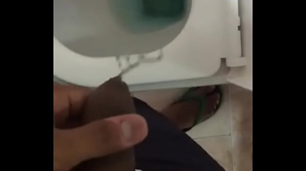Uncut pee video, comments welcomed