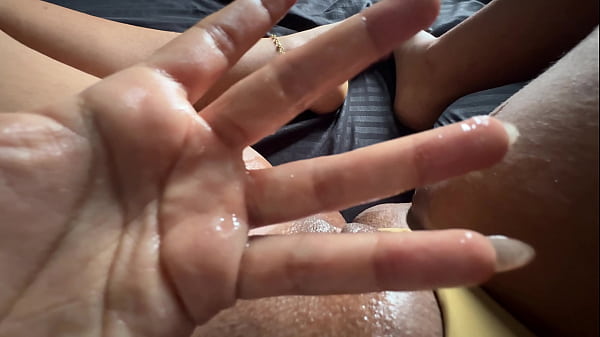 Me Fascina Ser Una Perrita Caliente Y Follarme Duro En La Ventana Para Que Alguien Pueda Verme Eso Me Pone Muy Cachonda thumbnail