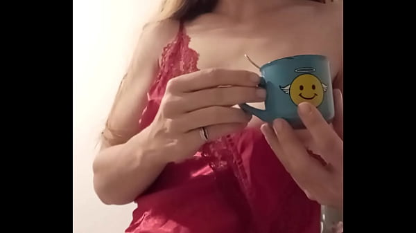 Bonjour mes coquins je vous offre le caf&eacute;