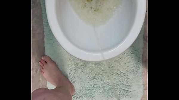 Nonton Piss Time thumbnail