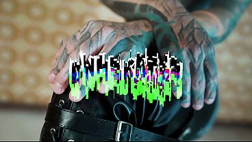 Nonton Heavy Tattoos & Piercings &ndash; Thigh High Leather Boots, Extreme Anal Stretch On Huge Black Dildo Chair thumbnail