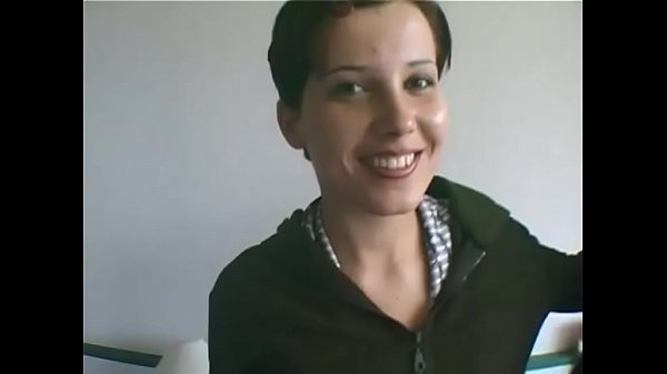 Play MP4 - He screws the girl who looks at the camera Vol&period; 16