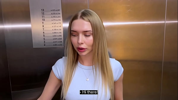 Nonton Met My Hot Neighbor In The Elevator And Fucked Her At Home thumbnail