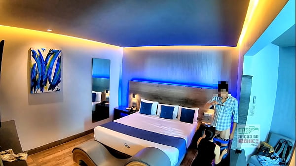 Isa madurita casada liberal mexicana viene por su dotación mensual mientras su_marido esta trabajando yo la pongo como_quiere Squirt natural min a 17 30