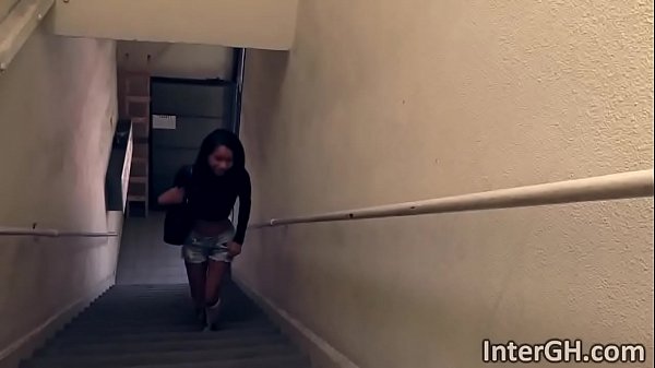 Nonton Cute Young Ebony Cali Sweets Plays With Pussy While Sucking Cock In Gloryhole thumbnail