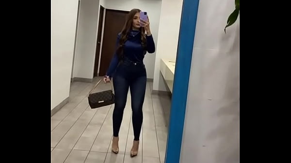 Nalgotas y cinturita de sandy 