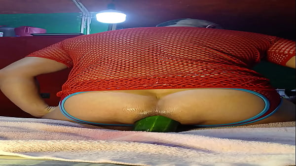 Pepinote y rosario anal casero abriendo mi culo trag&oacute;n 