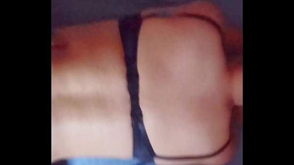 Play MP4 - Homem &eacute; casado&comma; mas gosta mesmo &eacute; de foder Cdzinha no sigilo