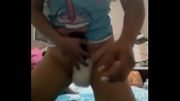 Jugando con plug anal 