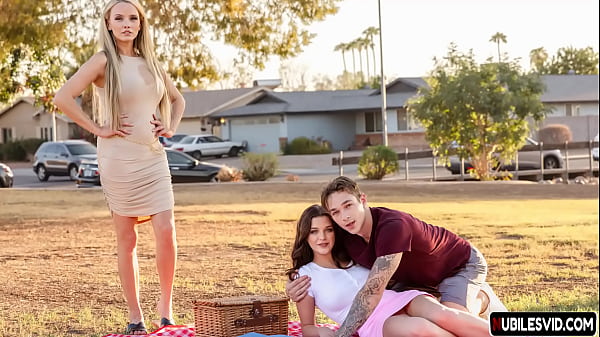 Little Sis Jade Maris Opportunityto Flash