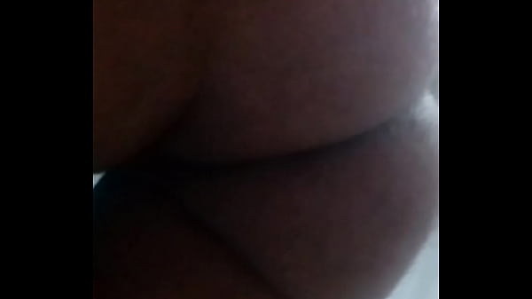 Buen dia mi cola ala ma&ntilde;ana temprano queriendo comer 