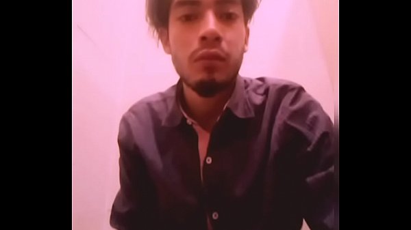 Baño público_me saquela verga porqueestaba_muy dura