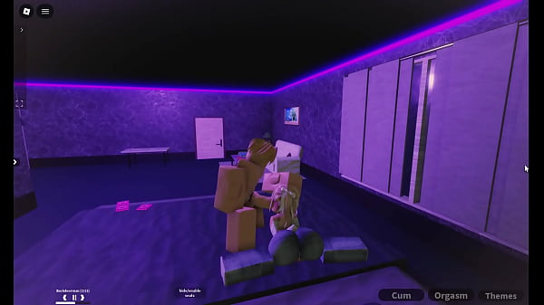 Random person fucked in condo and sent it for reaction