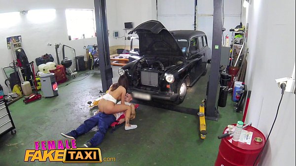 FemaleFakeTaxi Sexy minx_gets down and dirty withstud atgarage