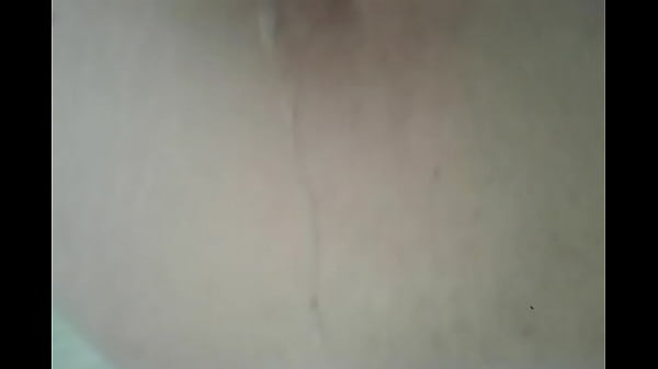 Me vine en sus nalgas 