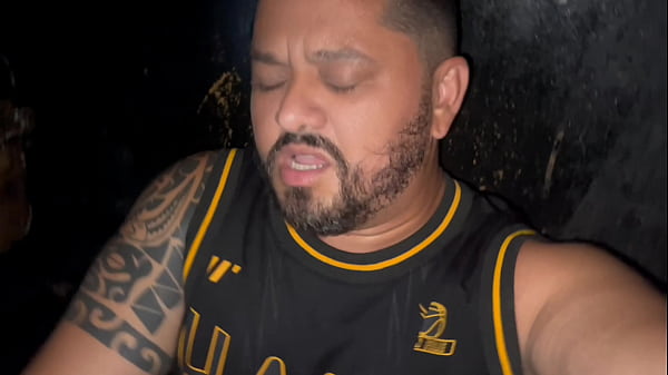 Dois Machos Dominadores Fazem Passivo De Putinha Encarou Duas Picas Bem Grossas No Seu Cuzinho E Aguentou thumbnail