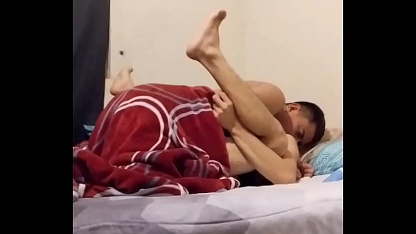 Mi primo y yo nos hechamos un rico palito en casa de mi t&iacute;a. 