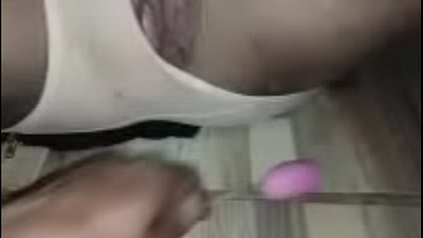 แหกหีเธอเอาควยยัดแตดจนแตกใน