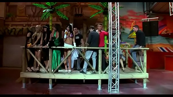 Nonton Models Getting Filled thumbnail