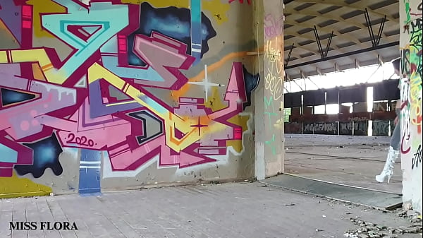 Nonton Walking And Teasing In My White Boots thumbnail