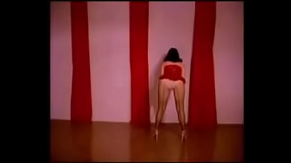 Nonton Boneca De Festa thumbnail