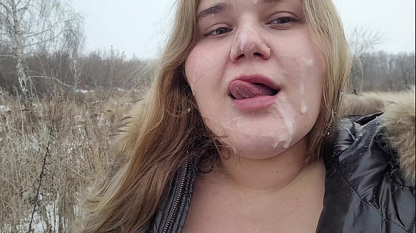 Play MP4 - Huge facial of a cute BBW blonde with big breasts in inclement weather