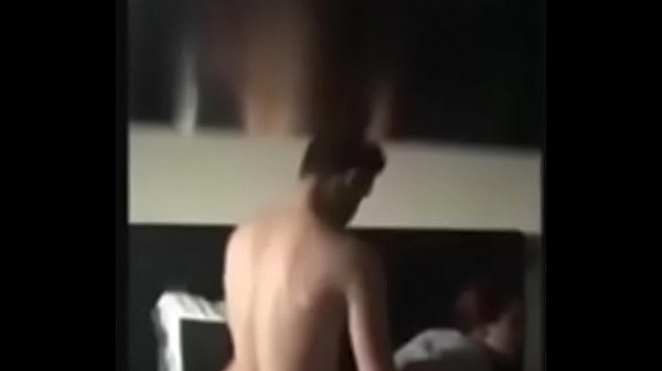 Caliente hermana española obligada afollar en elbaño